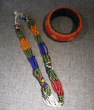 Collana e bracciale con