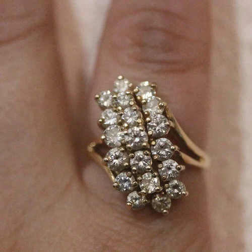Real moissanite cocktail - 2, ct