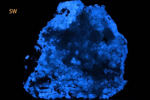 Scheelite fluorite calcite - scheelite,,