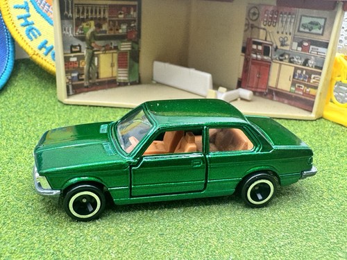 Tomica bmw 320i - bmw,