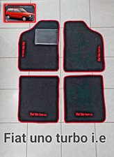 Tappeti auto fiat uno turbo i.e colore neri battitacco nero  con ricami rossi 