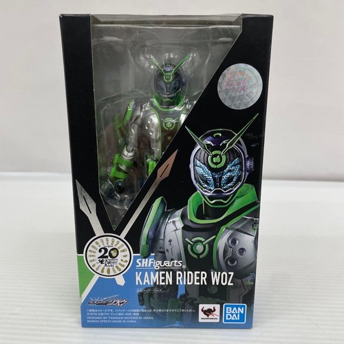 Figurina figuarts kamen - figurina,