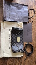 Vintage LOUIS VUITTON. Docs