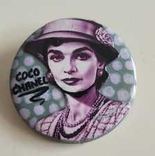 Badge Broche Portrait Coco