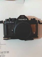 YASHICA FX3 SUPER + custodia