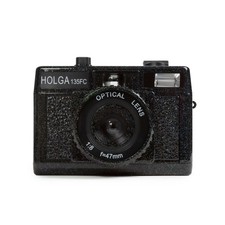Holga 135FC Con Blitz Colore