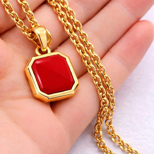 Collana con ciondolo corallo