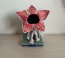 STRANGER THINGS DEMOGORGONE FUNKO POP KINDER SORPRESA 2025