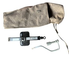 Kit attrezzi cric bagagliaio