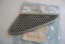 Griglia dx carena scudo Front