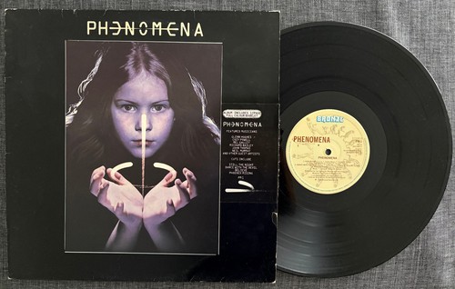 Phenomena deep purple - deep,