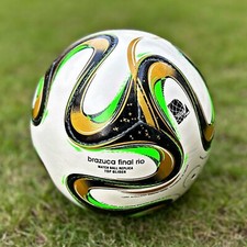 pallone calcio brazuca
