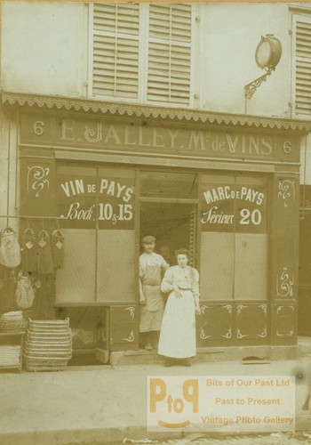 France saint etienne wine shop - saint,