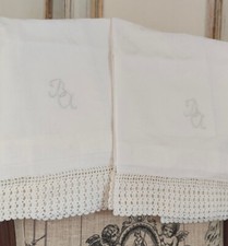 Antiche Federe Pura Seta Damascata Ricami a Mano Monogramma BA Merletto