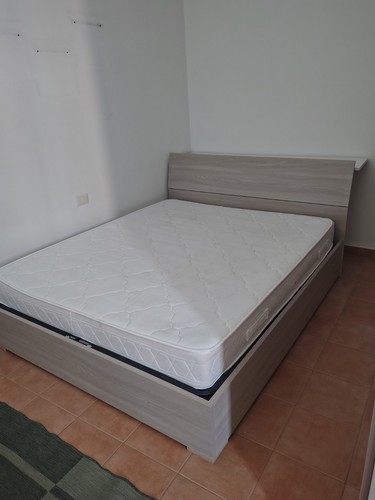 Letto matrimoniale con - letto,