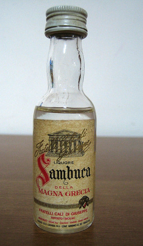 Bottiglia mignon sambuca della - sambuca,