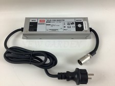 Caricabatteria alimentatore