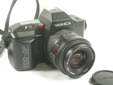 Yashica 200 AF SLR fotocamera