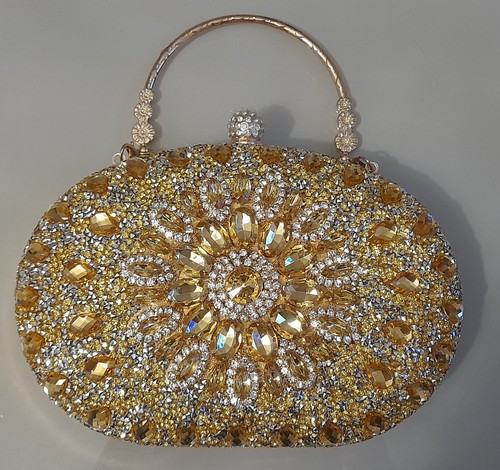 Pochette stile bohémien - in,