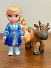 * Disney FROZEN 2 Petite Adventure Set Regalo ELSA Bambola SVEN Renne Giocattolo Figure