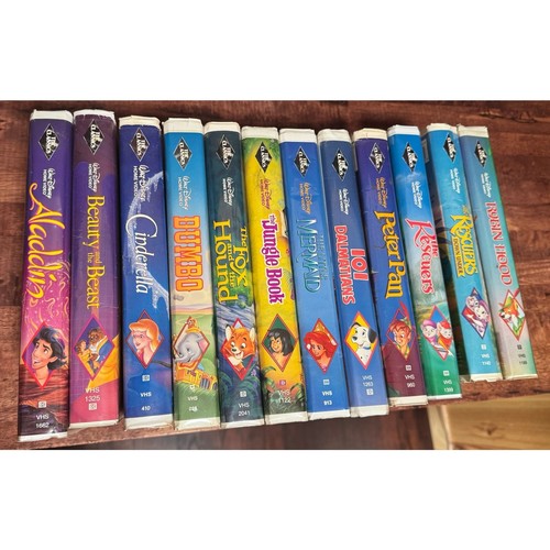 Lot bundle walt disney - of, 12