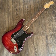 Squier by Fender by Fender