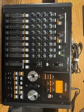 TASCAM DP-02CF Registratore