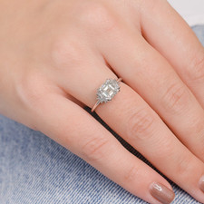 Anello di fidanzamento da