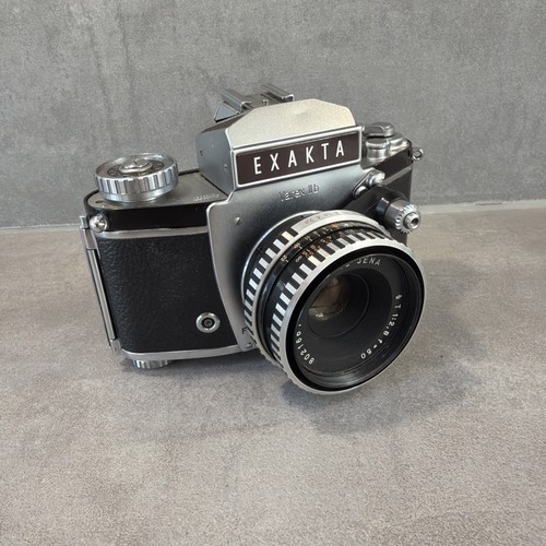 Exakta varex con tessar - ii, b