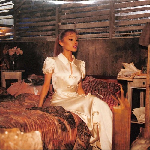 Ariana grande twilight - ariana,