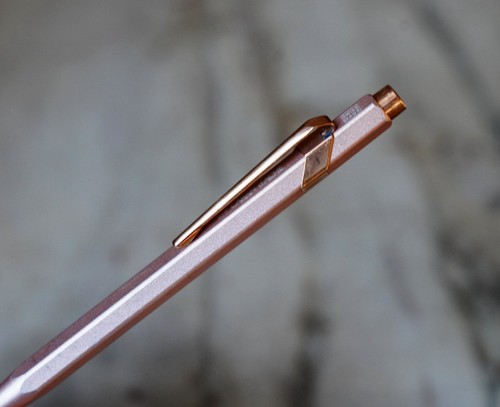 Tres beau stylo bille caran - tres,