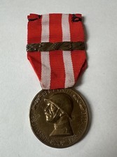 MEDAGLIA GUERRA ITALO-AUSTRIACA 1915-1918 PER FERROVIERI CON BARRETTA 1918