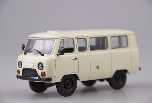 Deagostini russo uaz 452v - deagostini, uaz-452v