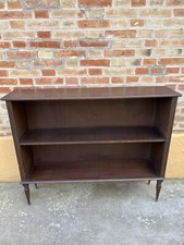 Libreria Vintage In Legno Con Gambe Tornite E Decorazioni Laterali Antica