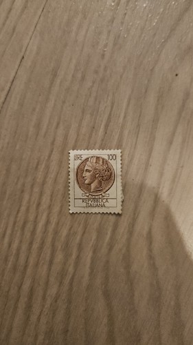 Raro francobollo italia - -,