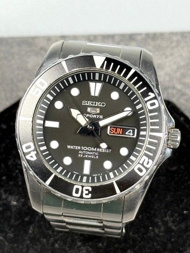 Seiko sports snzf17 - 5,