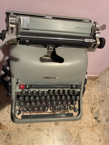 Macchina scrivere olivetti - scrivere,