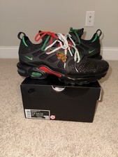 NIKE AIR MAX PLUS TN x