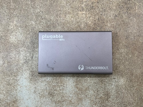 Plugable porte thunderbolt - porte,