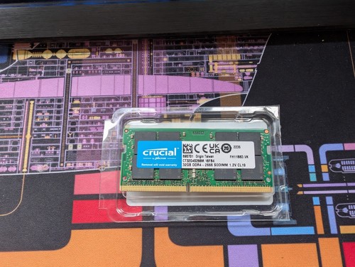 Crucial kingston by - by, micron