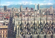 r153 cartolina  milano citta'