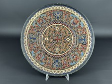 Antico Piatto Da Parete In Terracotta Con Figure Policrome In Rilievo XIX Sec.