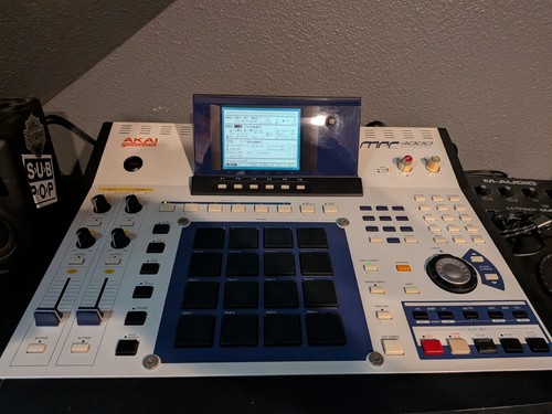 Akai mpc4000 centro - mpc4000, di