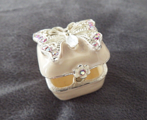 Miniature cream butterfly box - cream,