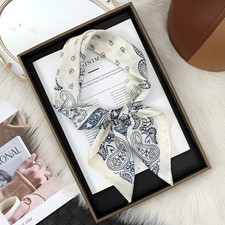 Sciarpa quadrata in seta