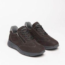 Nero Giardini Uomo numero 41. Sneaker in pelle Grigio con Zip laterale.