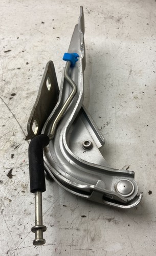 Cerniera cofano anteriore - cerniera,
