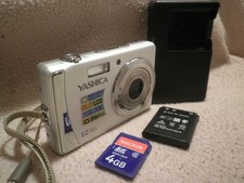 FOTOCAMERA DIGITALE YASHICA