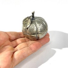 Portapillole vintage italiano a forma di zucca in argento massiccio, marcato pillBox