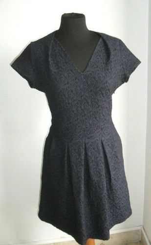 Comodo vestito alla moda - comodo,